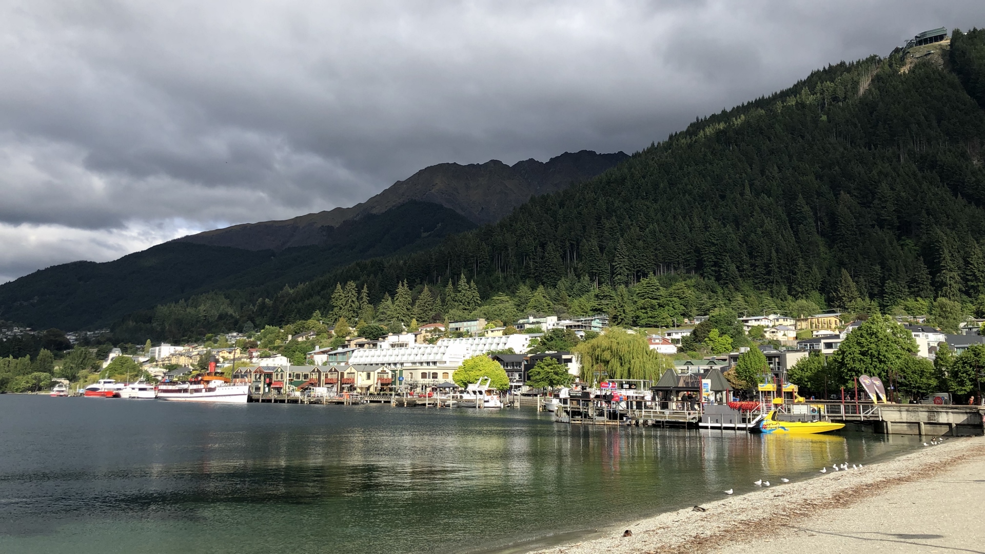 18.11.26 New Zealand 02